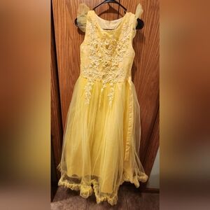 Elegant Yellow Lace Dress
